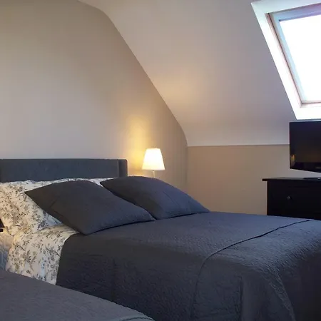 ベッド・アンド・ブレックファスト Blackberry 3*