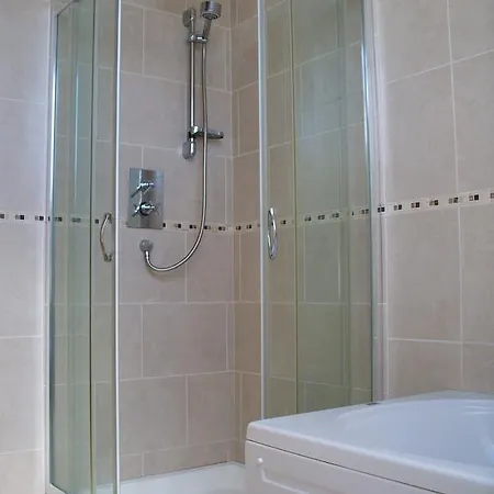 ベッド・アンド・ブレックファスト Blackberry ドゥーリン