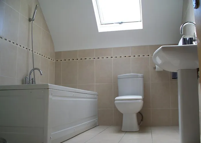 לינה וארוחת בוקר Blackberry 3*